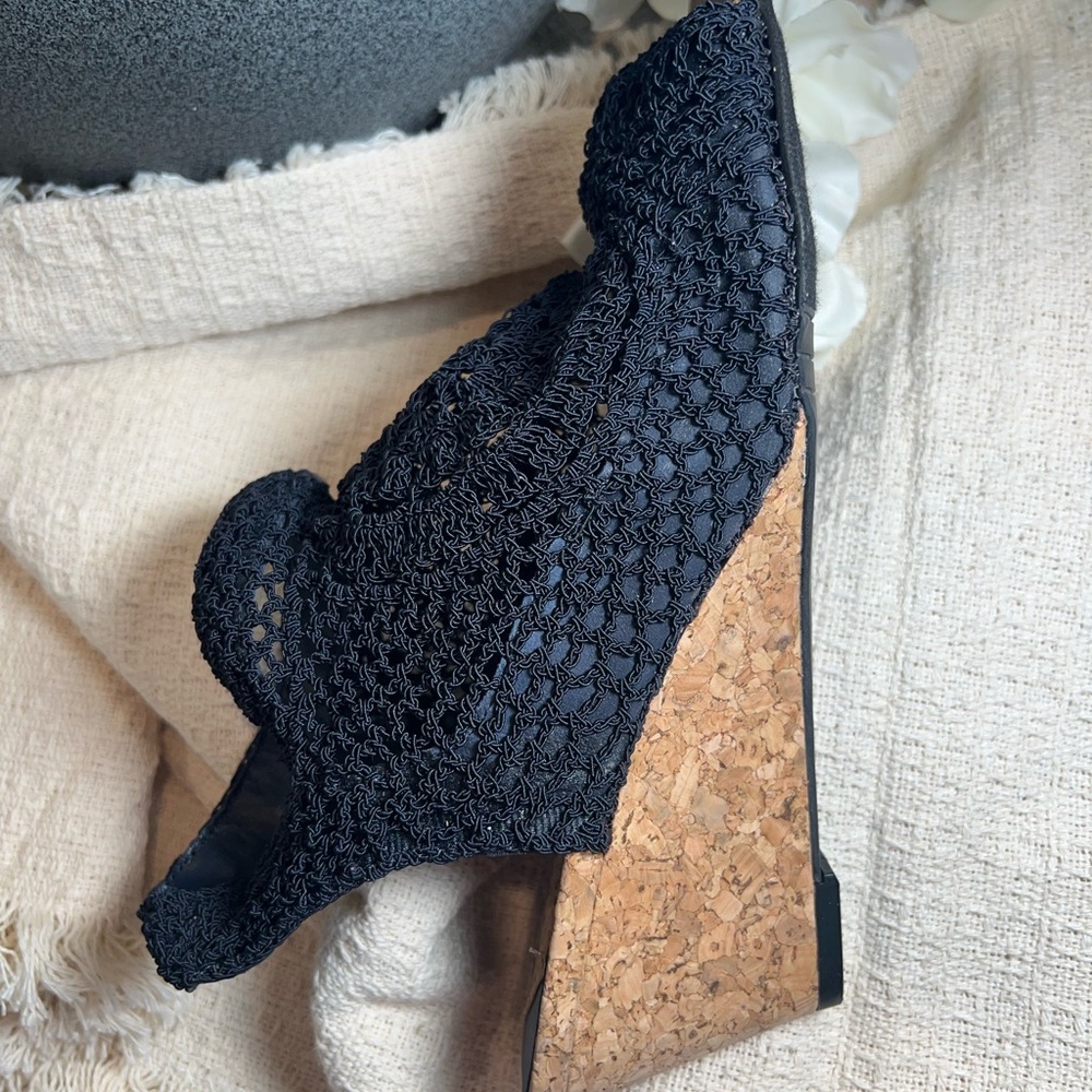 Nina NEVAEH Navy Crochet Wedge Sandals - Picture 5 of 11